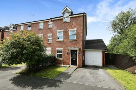 3 bedroom terraced house for sale