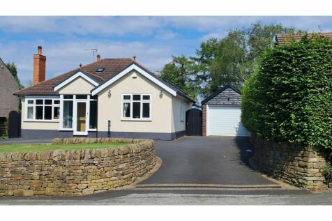 3 bedroom detached bungalow for sale