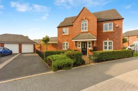 4 bedroom detached house for sale