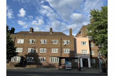 3 bedroom flat for sale