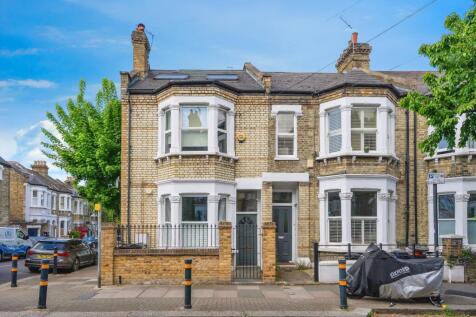 2 bedroom ground floor flat for sale