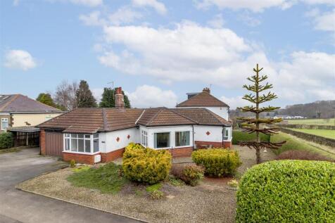 2 bedroom detached bungalow for sale