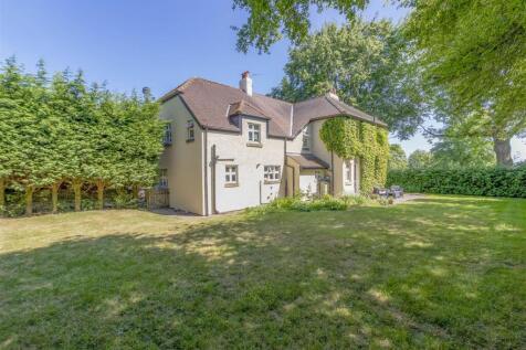 6 bedroom detached house for sale