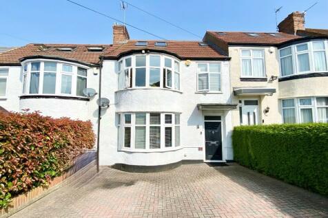 4 bedroom terraced house for sale