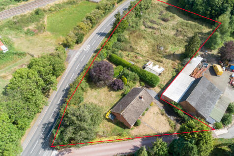 Norton, Worcester, Worcestershire 3 bed bungalow for sale