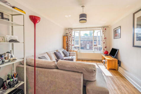 Centurion Close,  Islington, N7 1 bed flat for sale
