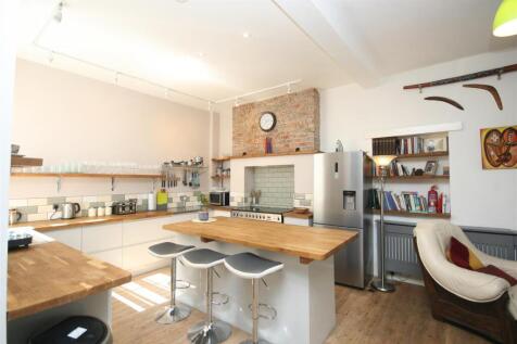 St. Georges Road, Brighton 4 bed apartment for sale