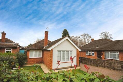 2 bedroom detached bungalow for sale