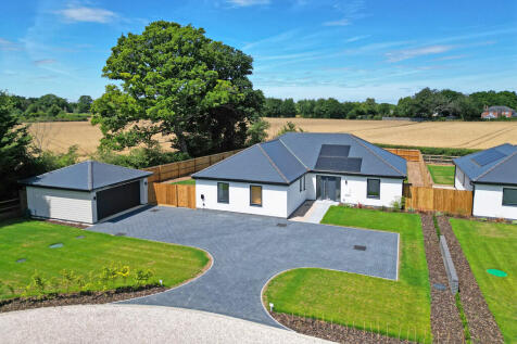 Hazel Shrub, Bentley 4 bed detached bungalow for sale