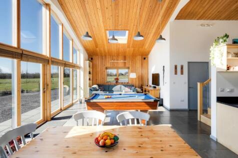 7 bedroom detached house for sale