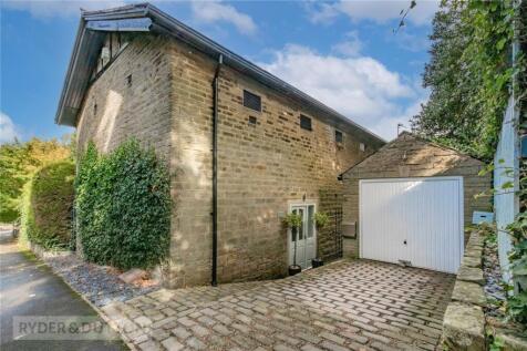 Huddersfield Road, Meltham... 2 bed detached house for sale