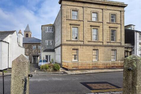 Chapel Street, Cornwall TR18 2 bed apartment for sale