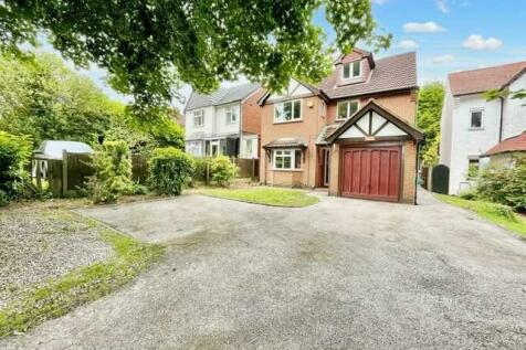 5 bedroom detached house for sale