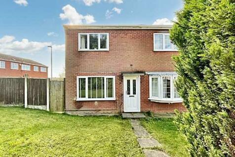 2 bedroom semi-detached house for sale