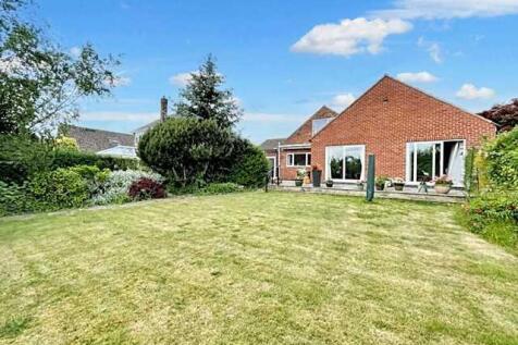 4 bedroom bungalow for sale