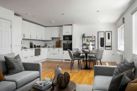 3 bedroom apartment for sale