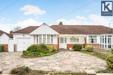 2 bedroom semi-detached bungalow for sale