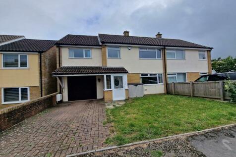 4 bedroom semi-detached house for sale