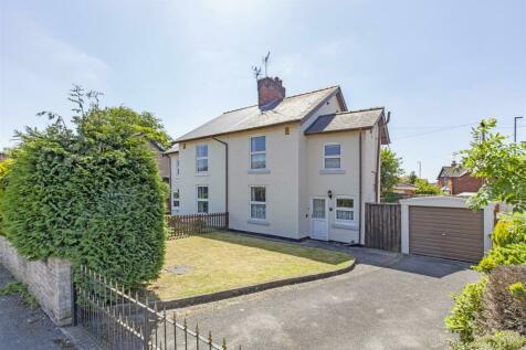 2 bedroom semi-detached house for sale