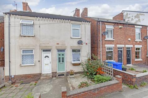 2 bedroom semi-detached house for sale