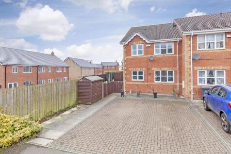 2 bedroom town house for sale
