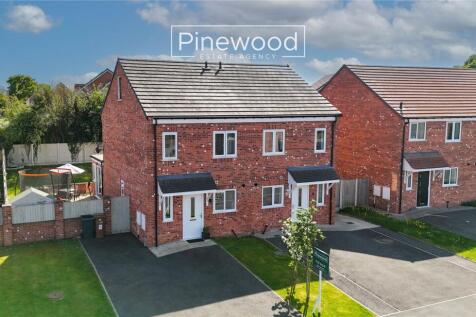 3 bedroom semi-detached house for sale