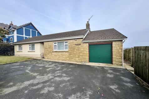 Panteg Cross, Llandysul 3 bed detached bungalow for sale
