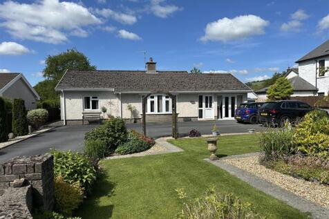 Ffarmers, Llanwrda 3 bed detached bungalow for sale