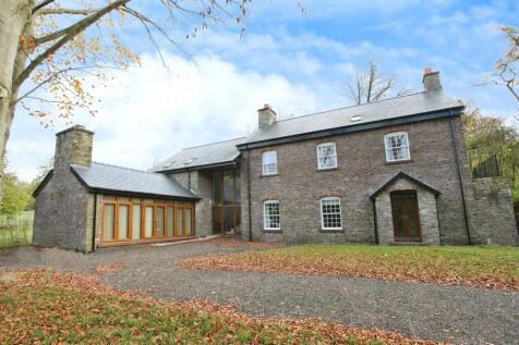 8 bedroom detached house for sale