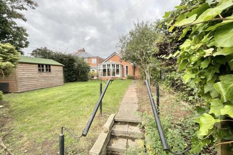 3 bedroom bungalow for sale