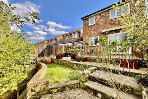 Steadfolds Lane, Thurcroft... 4 bed link detached house for sale