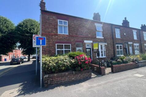 2 bedroom end of terrace house for sale