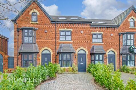 Fairway Mews, Medlock Road... 4 bed townhouse for sale