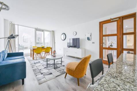 Balmoral Apartments, Paddington... 2 bed flat for sale