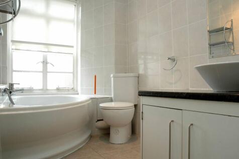 Rossmore Court, Marylebone, London, NW1 2 bed flat for sale