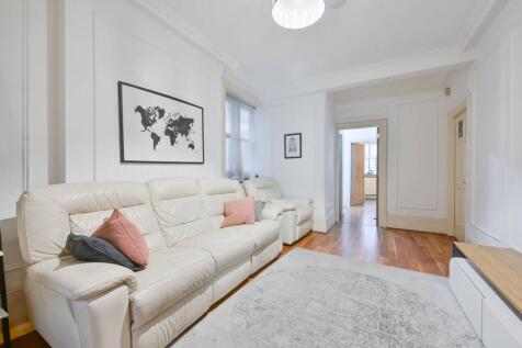 Marylebone Road, Marylebone, London, NW1 3 bed flat for sale