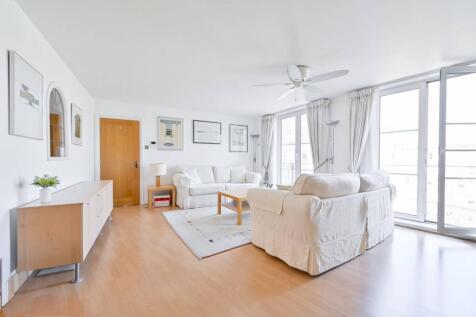 Palgrave Gardens, Baker Street... 2 bed flat for sale