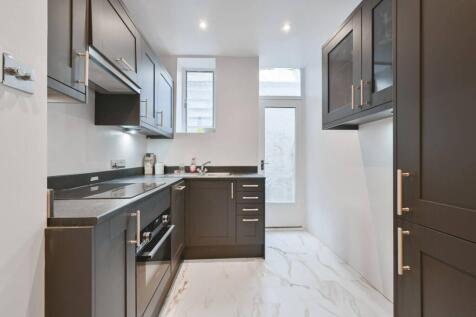Hanson Street, Fitzrovia, London, W1W 1 bed flat for sale