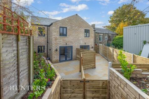 Church Street, Littleborough, OL15 8AS 4 bed semi