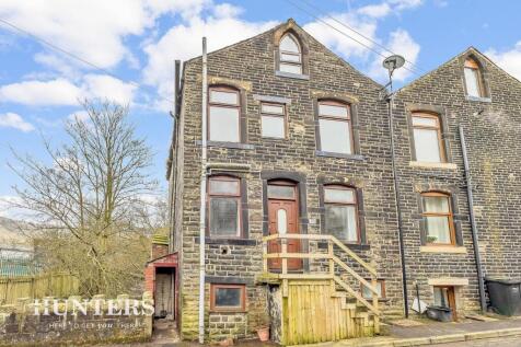Sun Vale Avenue, Walsden, OL14 6TP 2 bed end of terrace house for sale