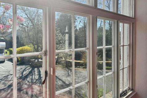 New Road, Windermere 2 bed flat for sale