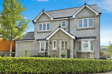 Paddock Drive, Kendal 3 bed detached house for sale