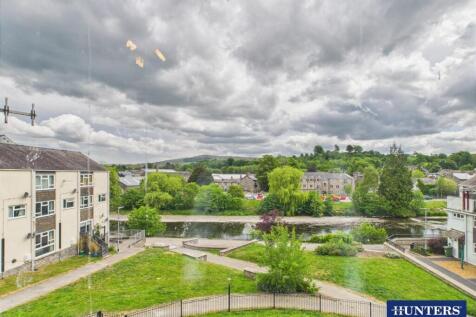 Waterside, Kendal 2 bed flat for sale