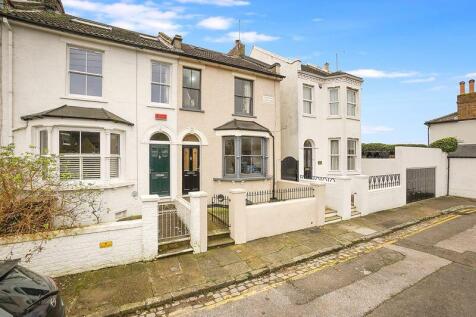 Gordon Terrace, Rochester 3 bed end of terrace house for sale