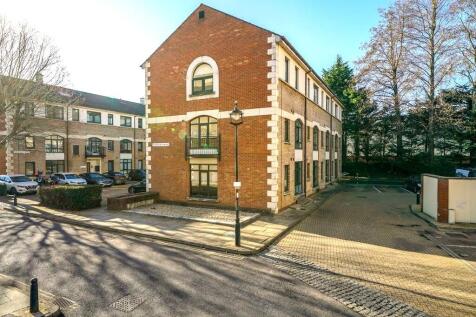 Corner Hall, Hemel Hempstead... 1 bed apartment for sale