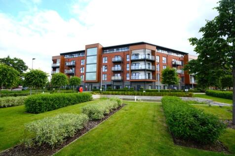 Bell Flower Lodge, 63 Gubbins Lane... 2 bed apartment for sale