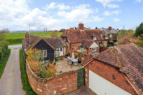 The Street, Binsted, Alton, Hampshire 3 bed bungalow for sale