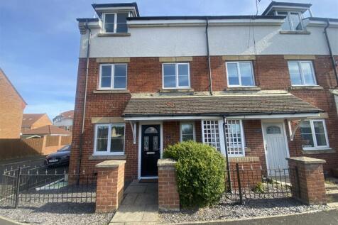 Beadnell Grove, Ashington 4 bed townhouse for sale