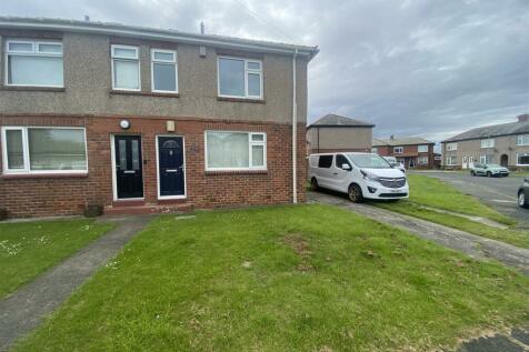 2 bedroom semi-detached house for sale