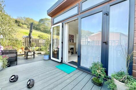 2 bedroom park home for sale